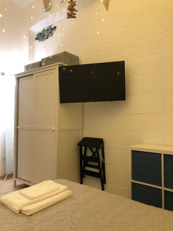 Tiny House Monopoli Apartment Exterior photo